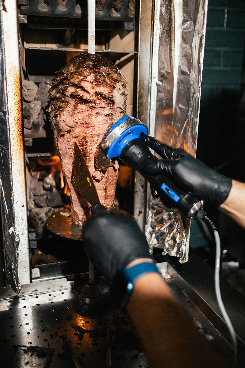 Levante Küche Amstetten – frisch gegrillter Shawarma-Spieß im Mezze17